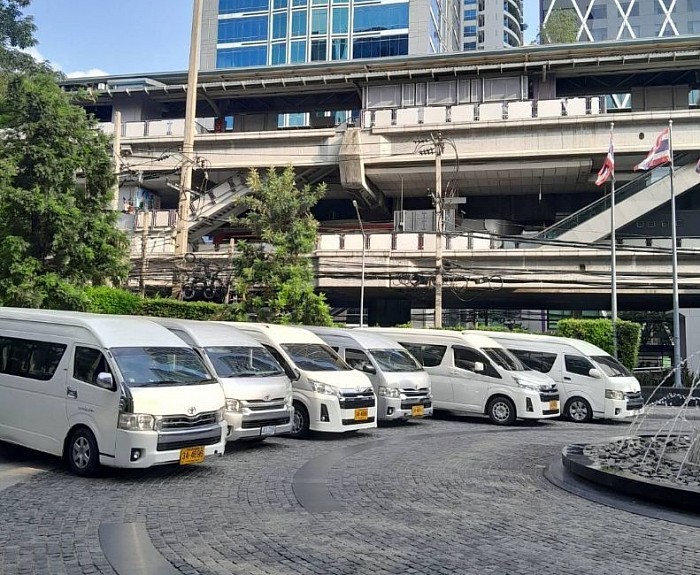 Smart VAN บริการรถตู้Vip 24 ชั่วโมง